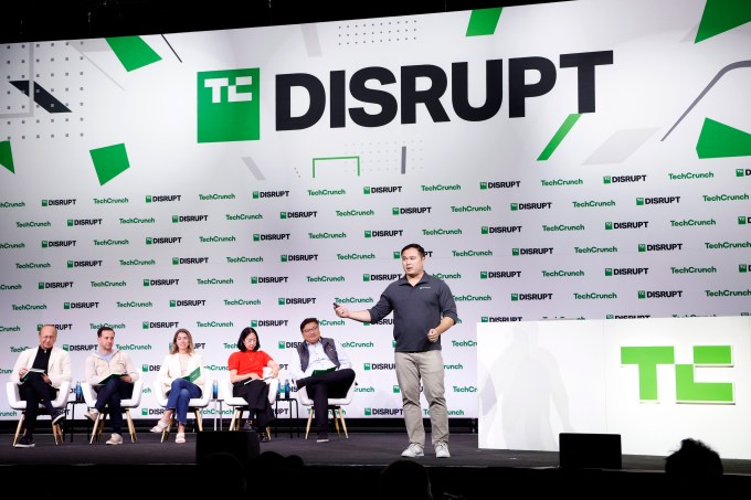 TechCrunch Disrupt 2026大会全景