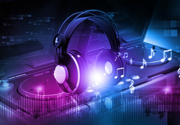 AI音乐创作新趋势：40秒生成歌曲月入十几万