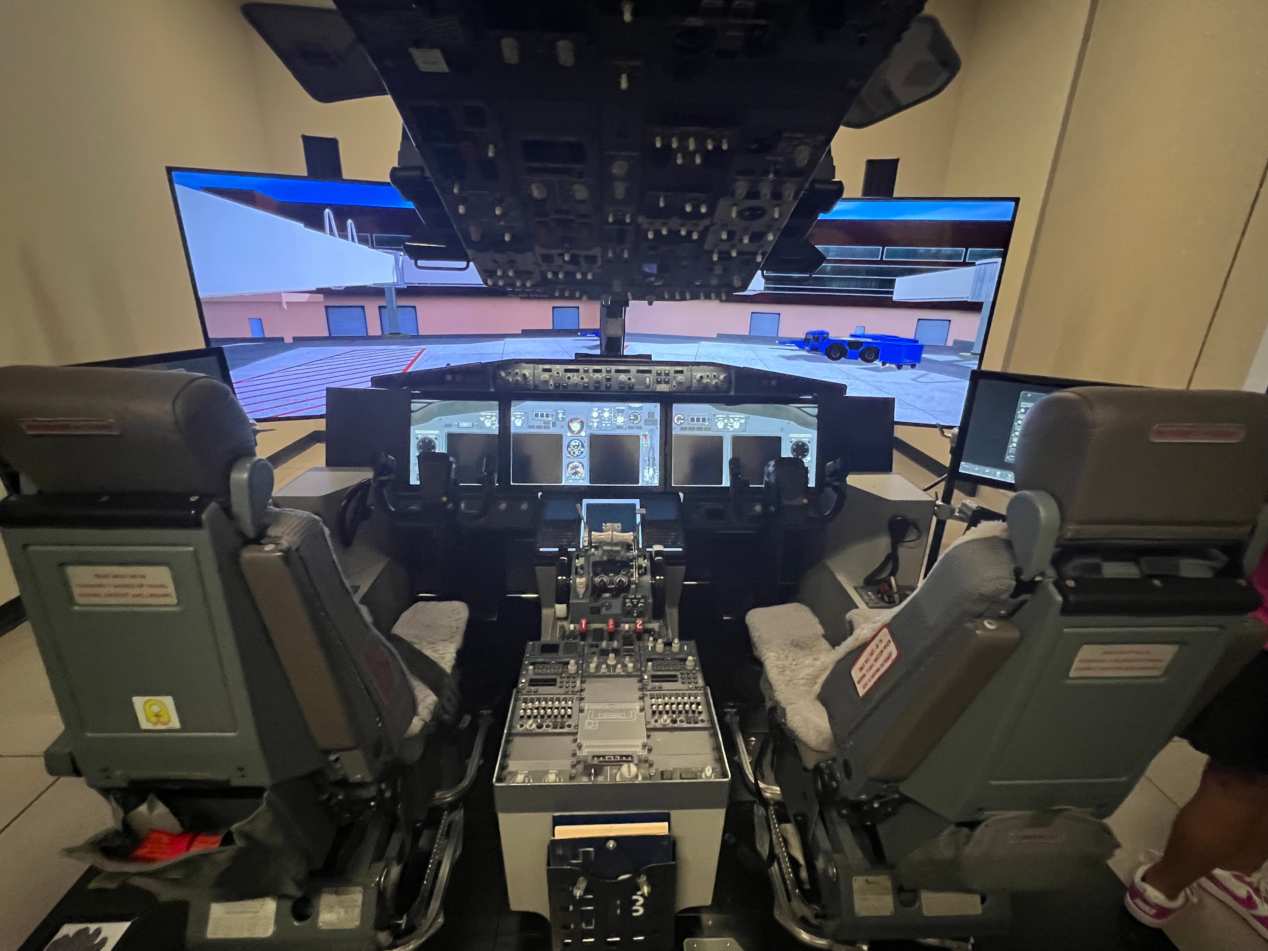 西南航空总部探秘：模拟器与培训技术